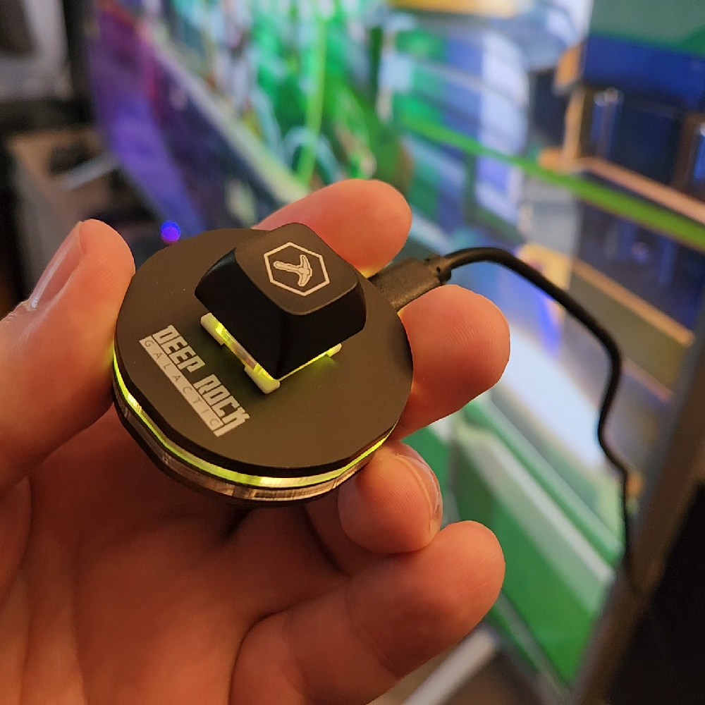 DRG One-Button USB Keyboard – Lizard Doggo